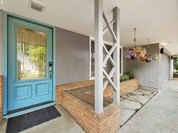 4704 NW Grant St, Vancouver, WA 98663