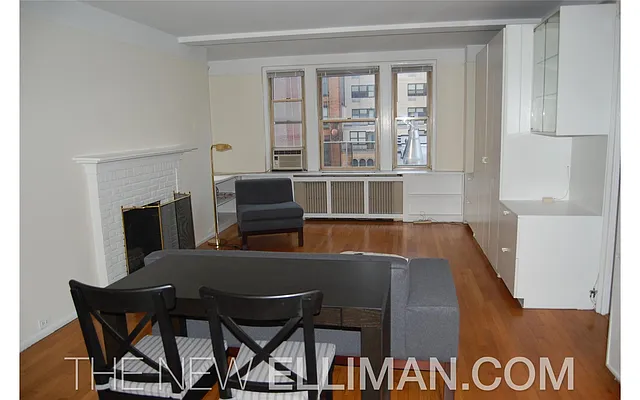 Rented by Douglas Elliman | media 19