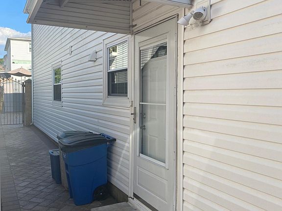 5th image of 139 Park Dr N Floor 1