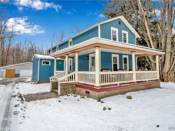 2153 N Creek Rd, Lake View, NY 14085