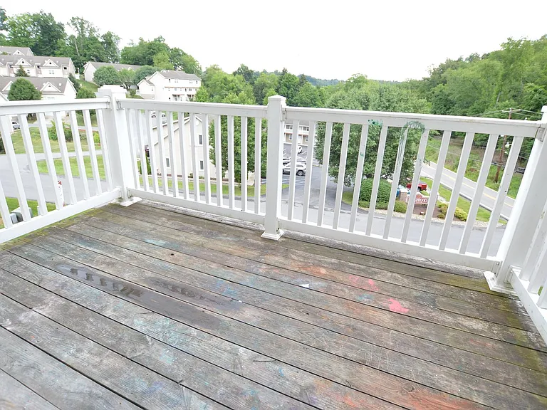 232 Newberry Ln — Photo 22