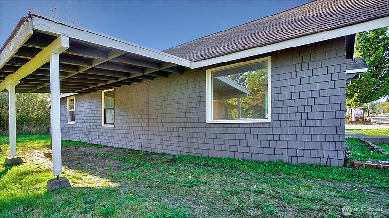 2nd image of 511 S West Boulevard
