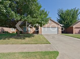 9941 SW 23rd St, Yukon, OK 73099
