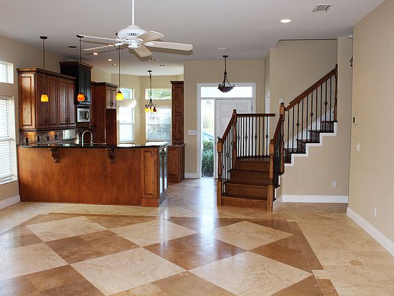 5th image of 112 Kingston Dr