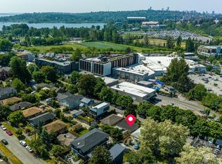 3032 NE Blakeley St, Seattle, WA 98105