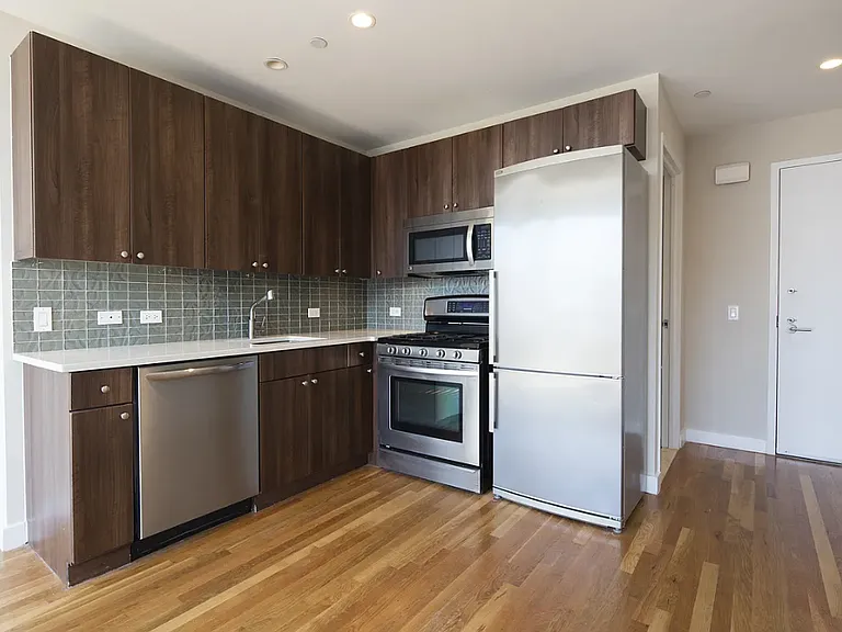 303 10th Ave #3C — Photo 3