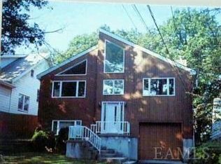 13 Lattin Dr, Yonkers, NY 10705