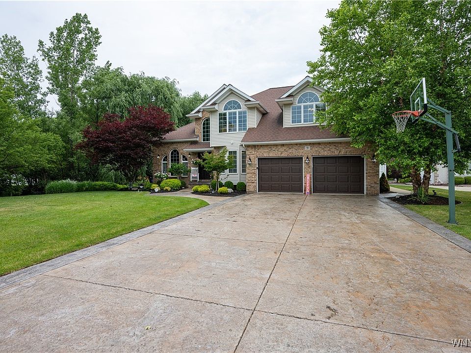 1st image of 9 Rolling Woods Ln #E