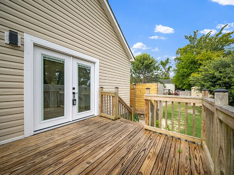 1109 Orange St — Photo 45