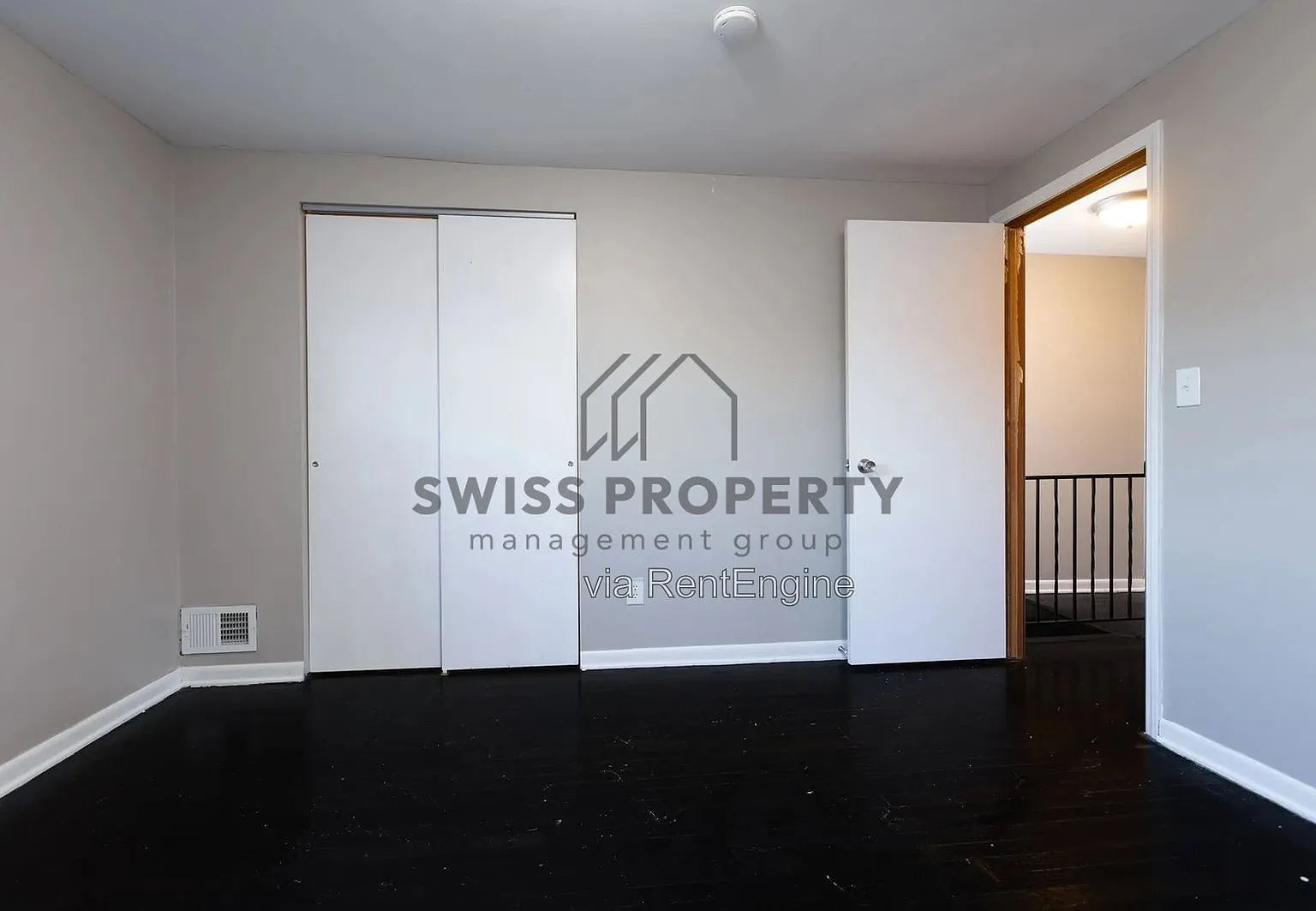 2 bed, 1.0 bath, 875 sqft, $1,150 — Photo 2