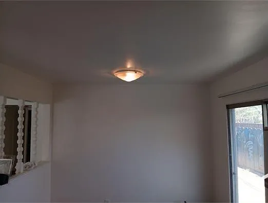 1129 W Cornell Ave — Photo 9