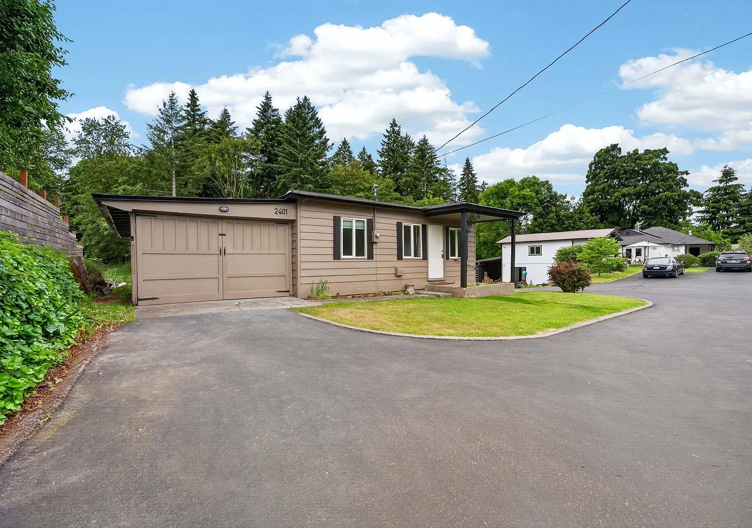 2 Bedroom Home Backing to Fallen Leaf Park & Trail System in Camas Community — Photo 2