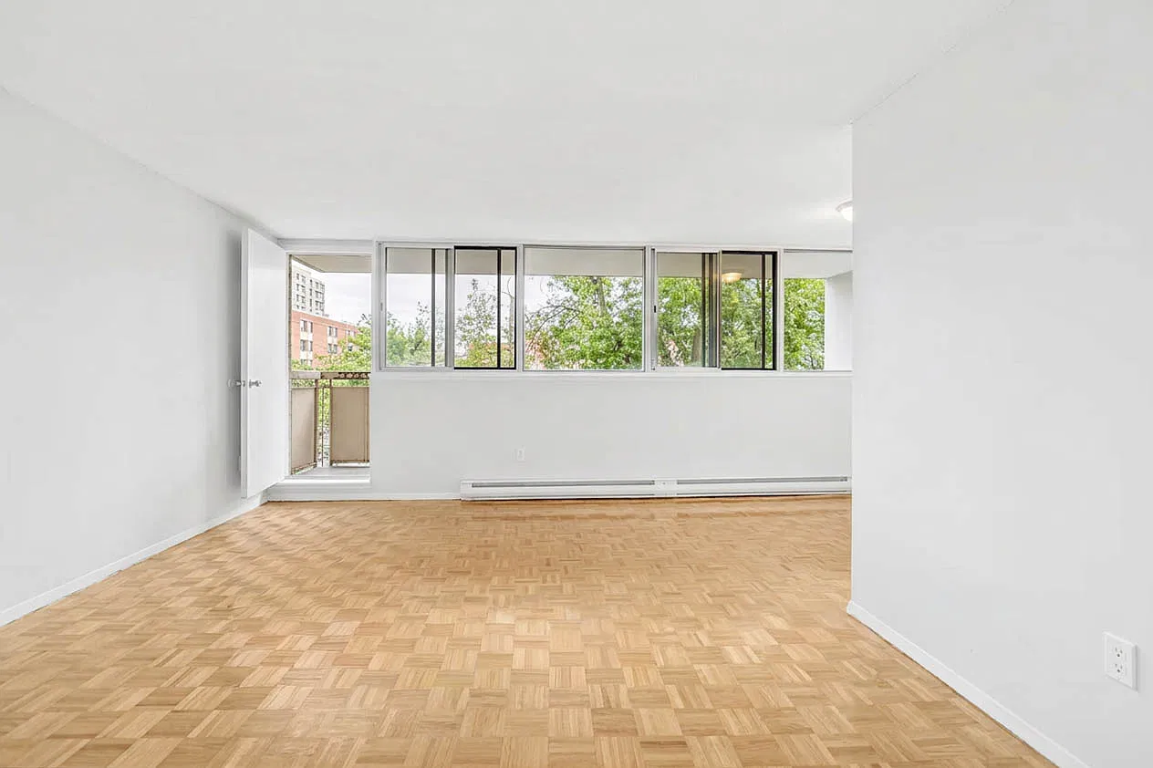 525 St. Lawrence Street — Photo 3