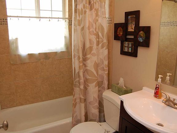5th image of 310 S 800 E APT 21