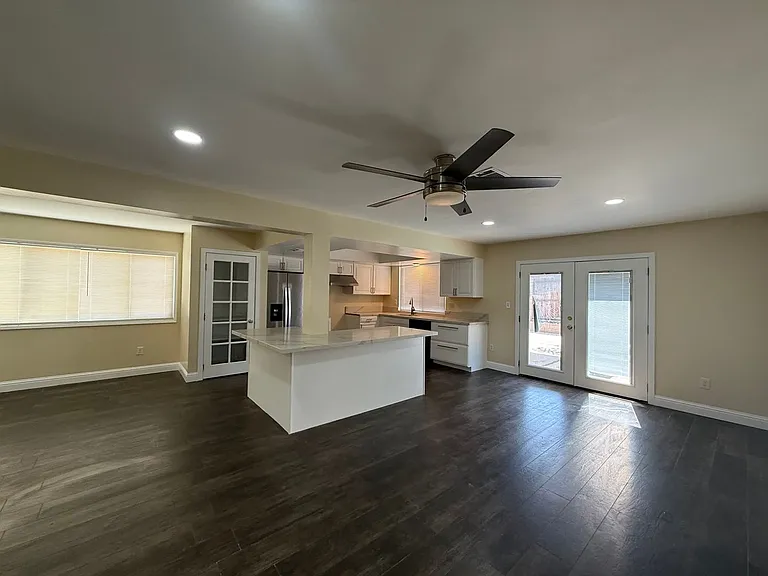419 Sierra St — Photo 5