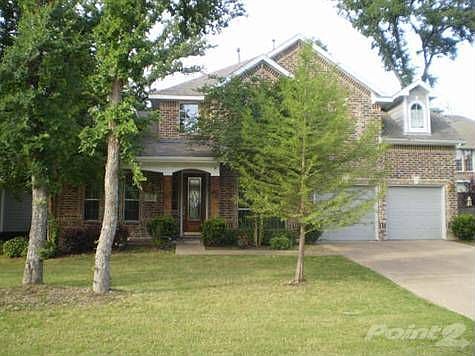 1st image of 623 Winding Forest Dr