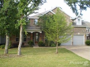 623 Winding Forest Dr, Grand Prairie, TX 75052