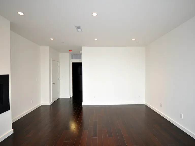 149 Dore St #3 — Photo 11