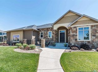 7508 S Meredith Ave, Sioux Falls, SD 57108