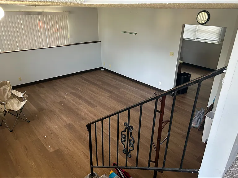2509 W 4th St — Photo 17