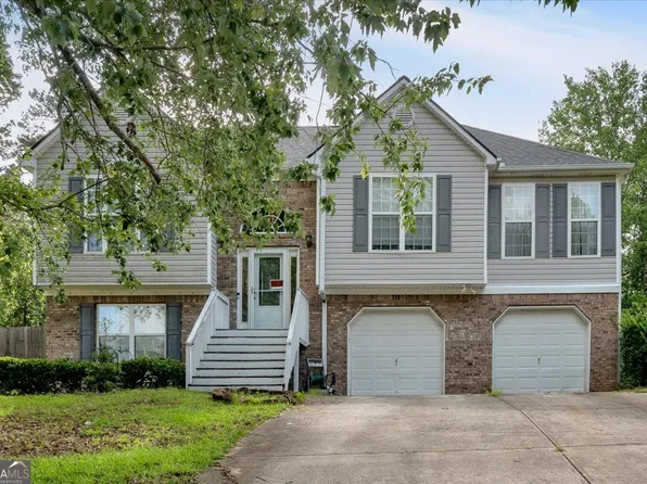 700 Walkingstick Dr, Douglasville, GA 30134