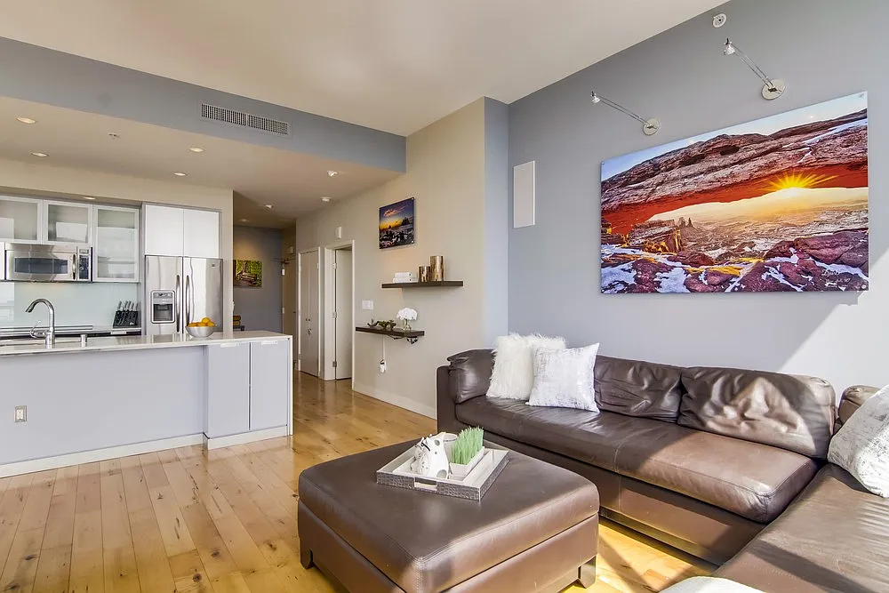 2 bed, 1195 sqft, $6,500 — Photo 2