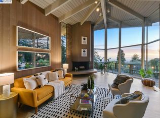 5530 Fernhoff Rd, Oakland, CA 94619