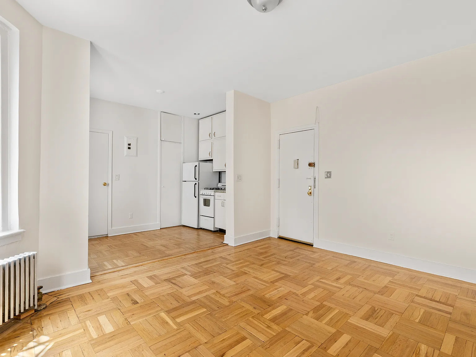 245 West 75th Street — Photo 2
