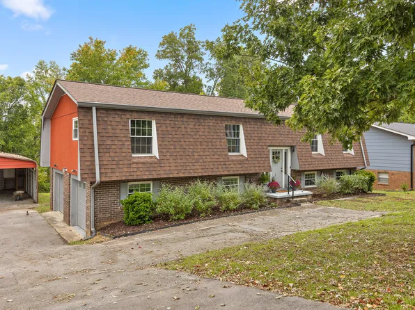 2103 Crown Court Ln, Chattanooga, TN 37421