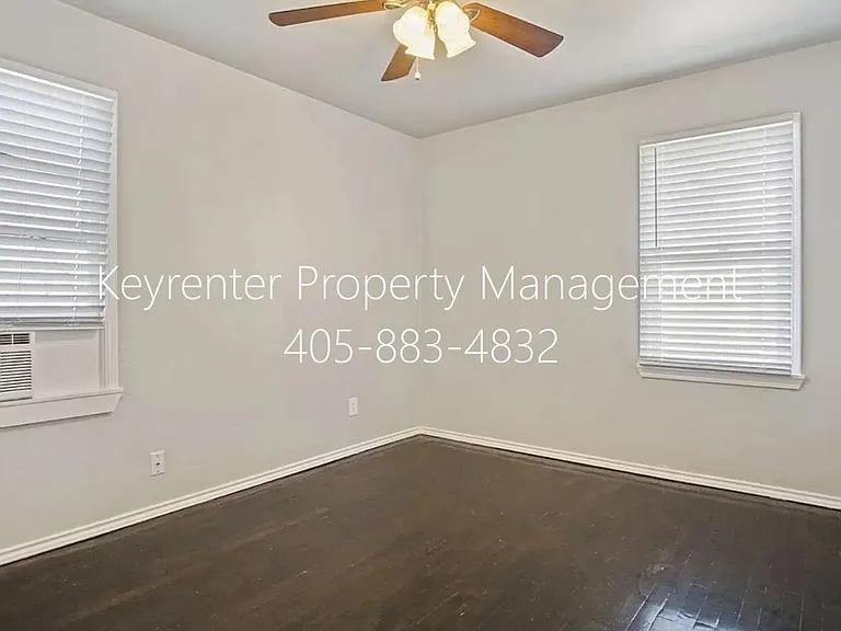 3937 SW 27th Pl — Photo 18