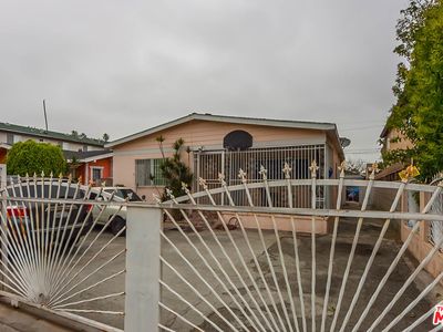 623 W 61st St, Los Angeles, CA, 90044