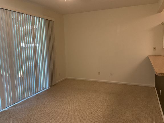 4th image of 5972 Rocky Mount Dr