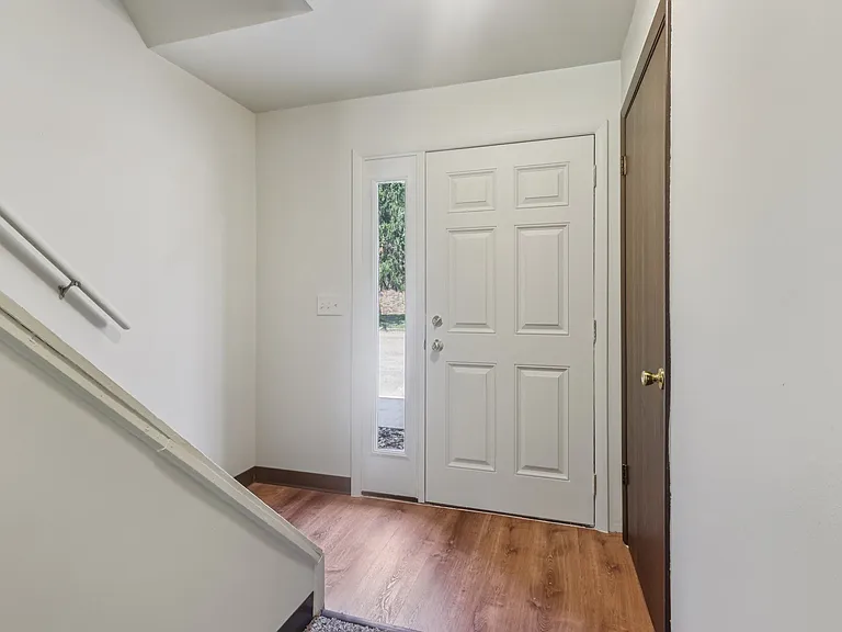 Valley Park Townhomes — Photo 4