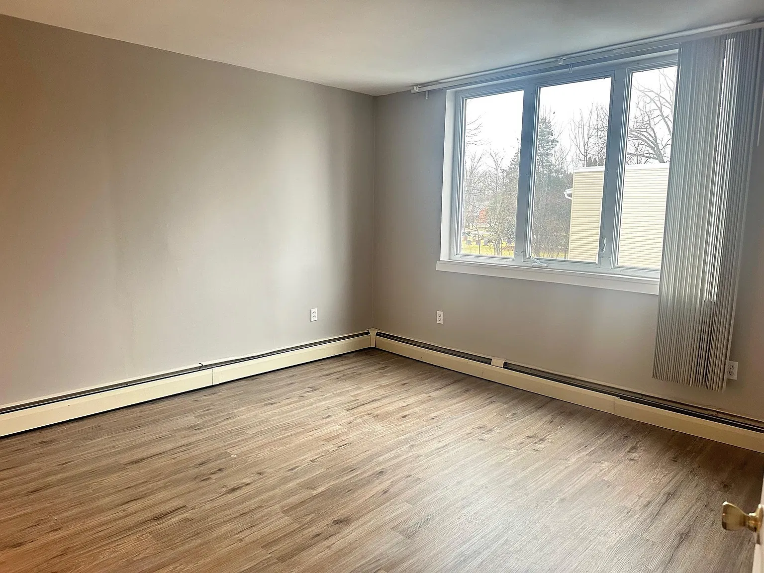1 bed, $1,400 — Photo 4