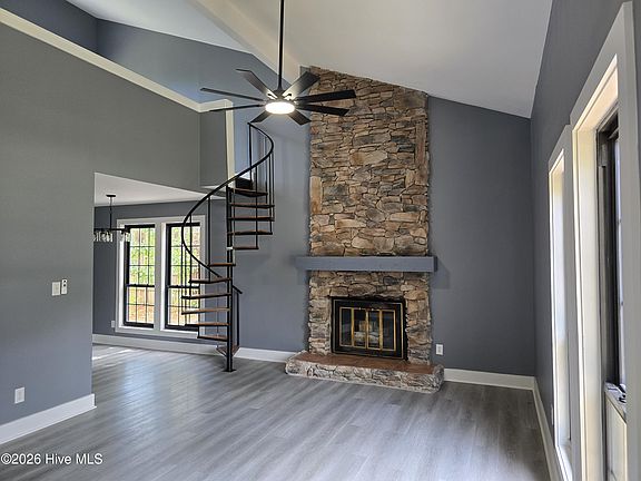 3rd image of 506 River Hill Drive