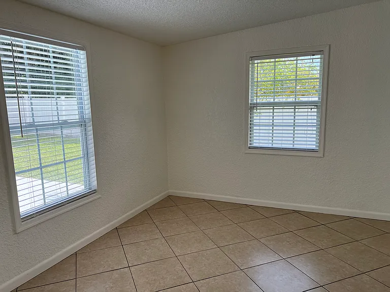 990 Windsong Way — Photo 23