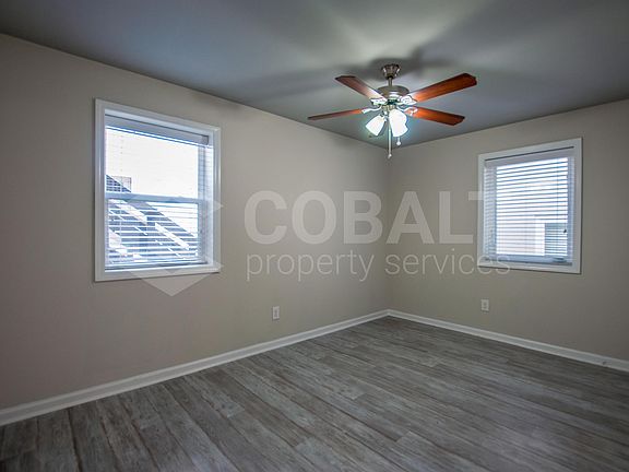 5th image of 271 Glen Iris Dr NE #7B