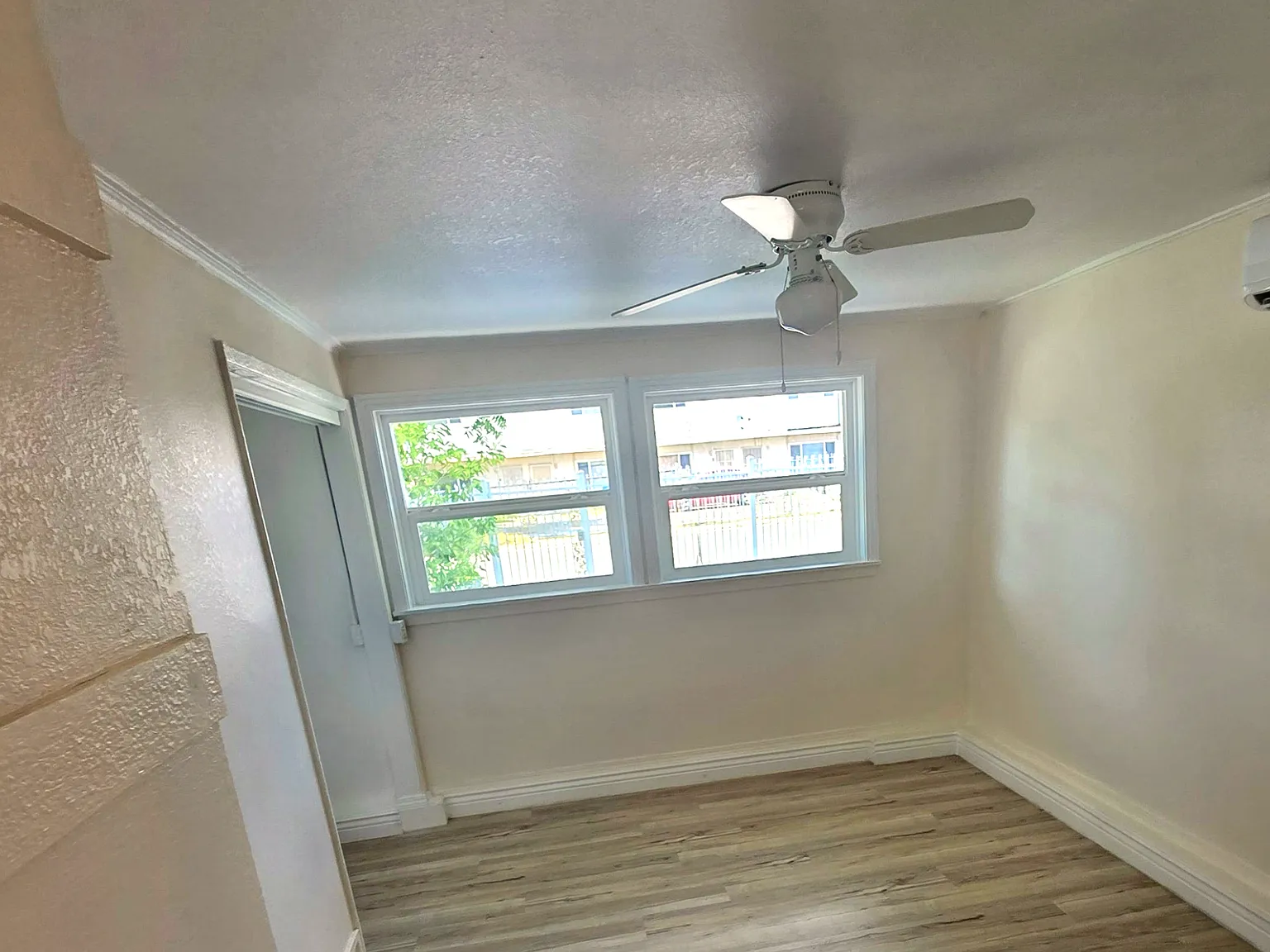 3 bed, 1116 sqft, $2,950 — Photo 3