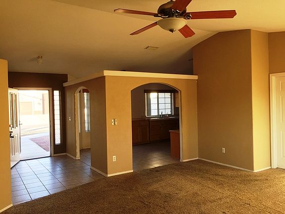 5th image of 3344 Hilldale Dr
