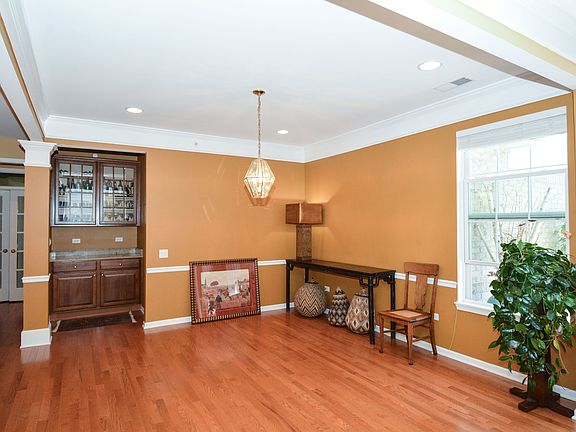 4th image of 12723 Bluebell Ave