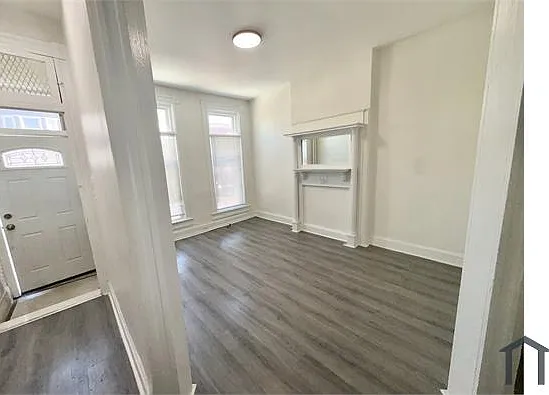 3 bed, 1500 sqft, $1,700 — Photo 2