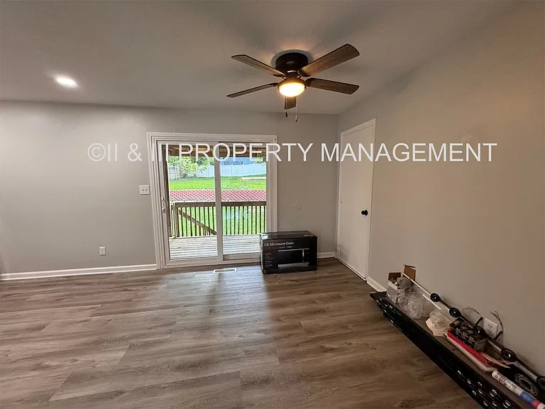 4715 Fontana St — Photo 7