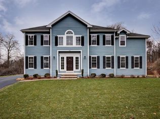 334 Concord Ave, Lexington, MA 02421