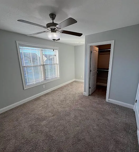 bedroom 3 has a sitting area