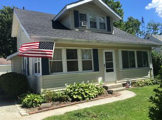 28038 Center St, Millbury, OH 43447