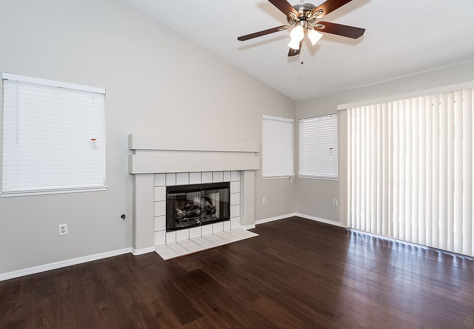 ひと時の流れ 5213 Sequin Dr, Las Vegas, NV 89130 | Zillow
