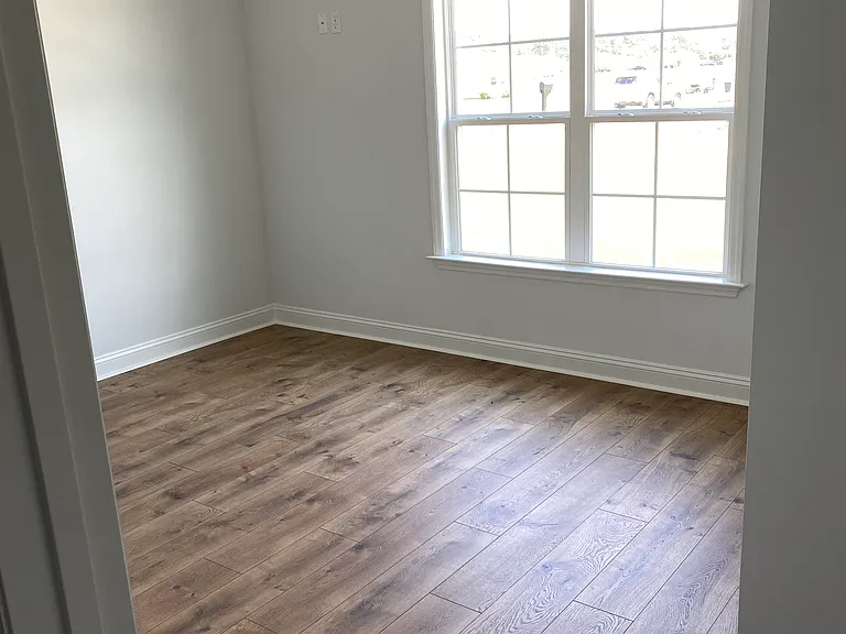 215 Bailey Cir — Photo 13
