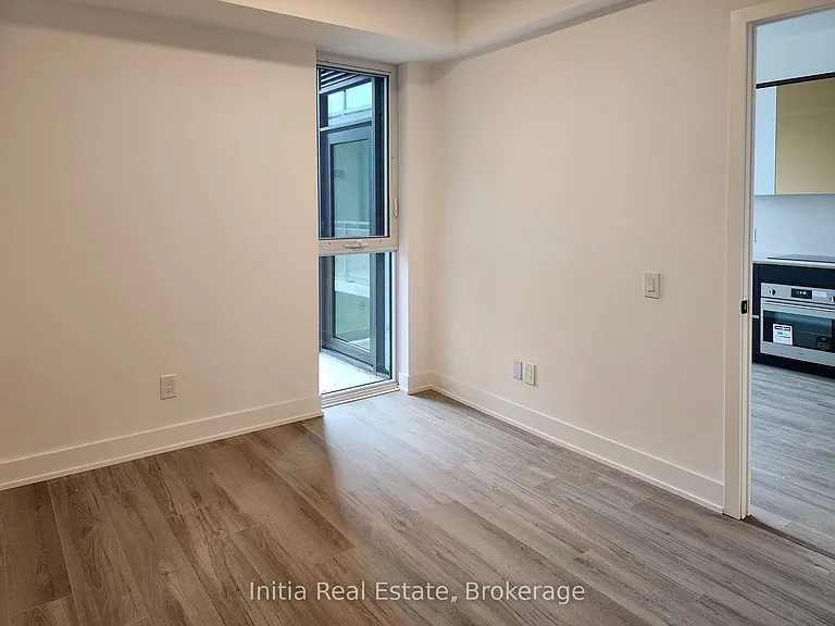 1285 Queen St E #508 — Photo 6