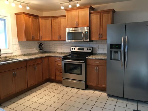 11 Pearsall Pl FLOOR 2