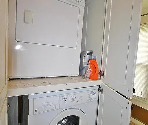 2 bed, $1,200 — Photo 4